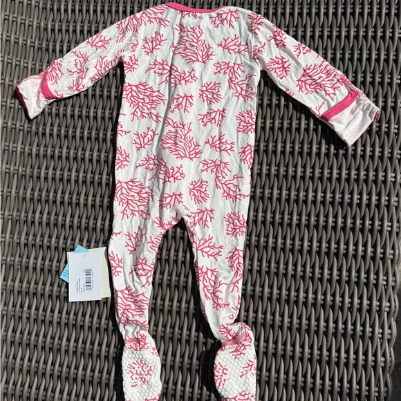 Kickee Pants Coral Print Zip-Up Footie - Size 6-9 months - NWT - Picture 8 of 16